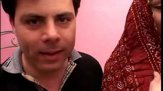 Masakiton fucks Guy sa Holidays Indian Wilfe alang sa Salapi Pagpanikas Slut