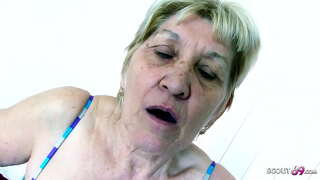 Շատ հին տատիկը Գաբի հետ է սեքսով զբաղվում հրեշավոր անդամ Jungspund