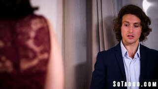 Prom Noite Medio Acende A Paixón Entre Bro E Sis