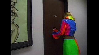 Metro - Shut Up and me - scena 1